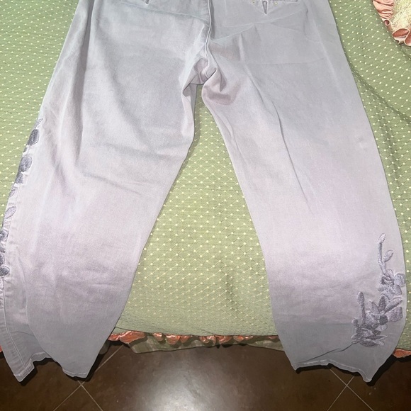 Relaxed Embroidered Chino Pants Size 30 Relaxed - Lilac - Picture 8 of 9
